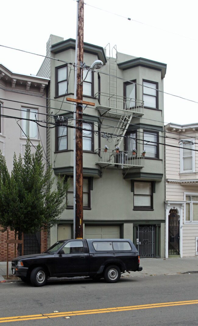 1818 Fifteenth Street in San Francisco, CA - Foto de edificio - Building Photo