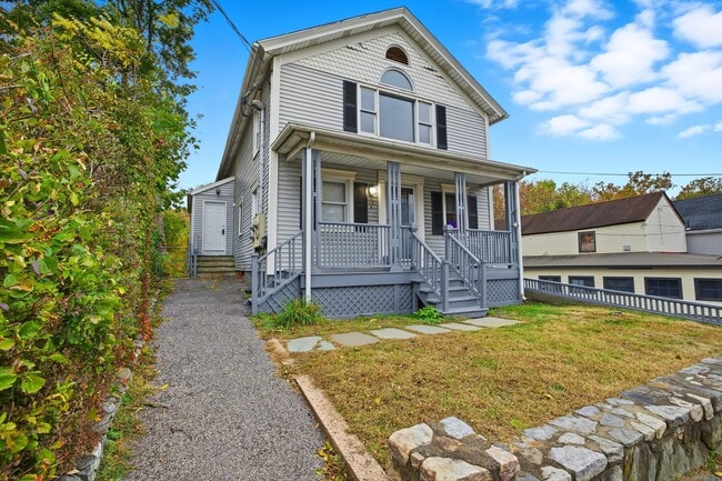 property at 18 East St