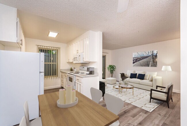 The Sandpiper Apartments in Sacramento, CA - Building Photo - Building Photo