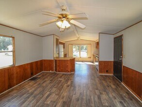 107 Cameron Cir in Muscle Shoals, AL - Building Photo - Building Photo