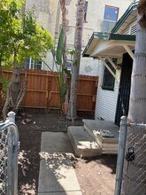 6137 Romaine St in Los Angeles, CA - Building Photo - Building Photo