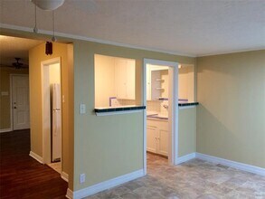 2912 W Clarendon Dr in Dallas, TX - Building Photo - Building Photo