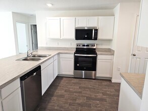 3681 SW Haines St in Port St. Lucie, FL - Building Photo - Building Photo