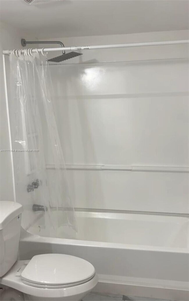 14961 SW 82nd Ln in Miami, FL - Building Photo - Building Photo