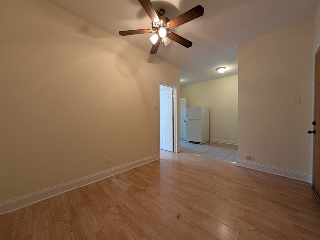 4848 N Damen Ave, Unit 4851-203