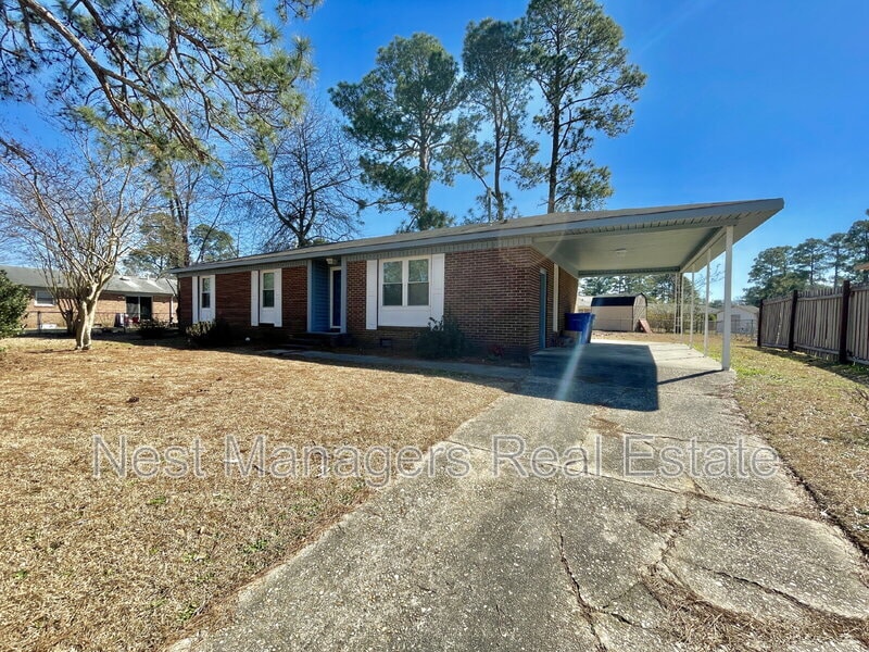 5138 Foxfire Rd in Fayetteville, NC - Building Photo