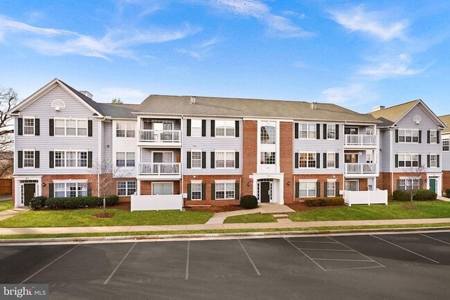673 Constellation Square SE in Leesburg, VA - Building Photo - Building Photo