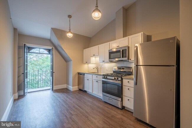 29 E Gay St-Unit -11 in West Chester, PA - Foto de edificio - Building Photo