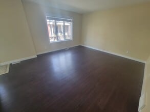 5134 Mullen Rd in Edmonton, AB - Building Photo - Building Photo