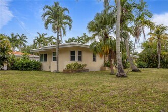 790 NE 119th St in Biscayne Park, FL - Building Photo - Building Photo