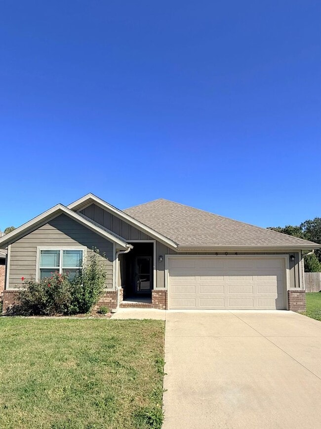 604 N Eagle Park Dr