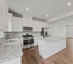 122 Lupine Dr in Seven Fields, PA - Building Photo - Building Photo