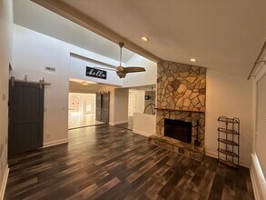 6814 Pence Rd in Charlotte, NC - Building Photo - Building Photo