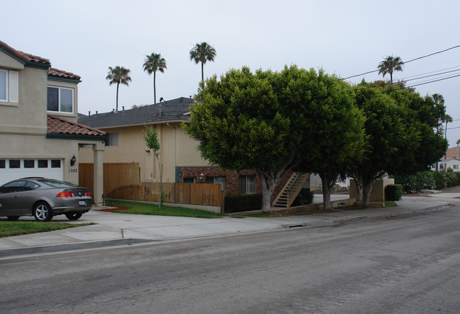 1360-1380 Donax Ave in Imperial Beach, CA - Building Photo - Building Photo