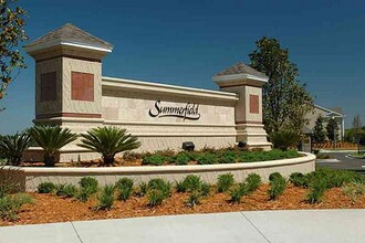 8133 Summerside Cir in Jacksonville, FL - Building Photo - Building Photo