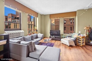 600 S Dearborn St, Unit 1201 in Chicago, IL - Building Photo