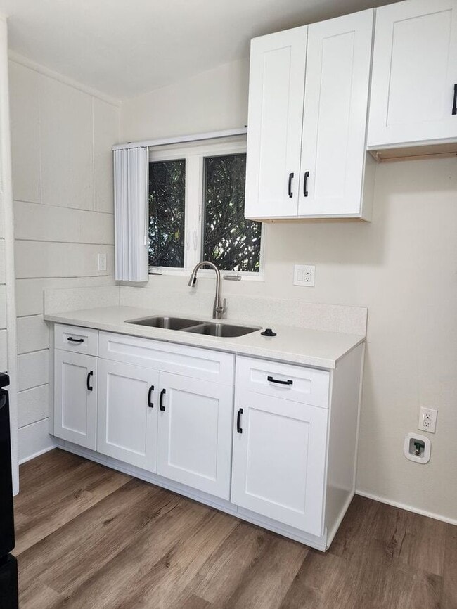 3732 Long Beach Blvd in Long Beach, CA - Building Photo - Building Photo