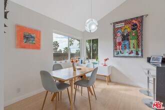 1979 Grace Ave in Los Angeles, CA - Building Photo - Building Photo