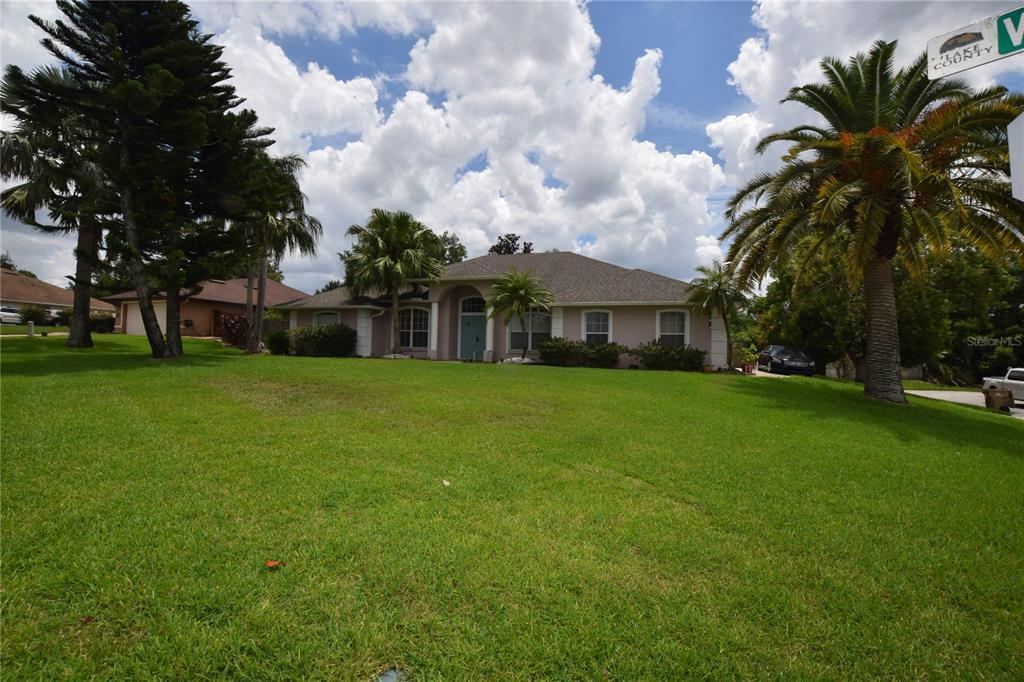 10649 Versailles Blvd in Clermont, FL - Building Photo