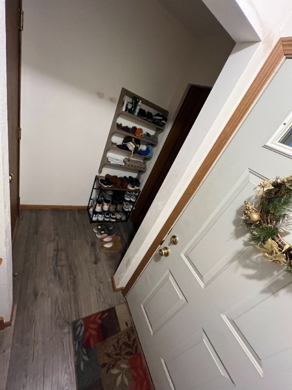 611 Barrington Ct in West Bend, WI - Building Photo - Building Photo