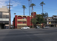 6833 Sepulveda Blvd in Van Nuys, CA - Building Photo - Building Photo