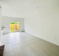 1658 SE 26th Ter in Homestead, FL - Building Photo - Building Photo