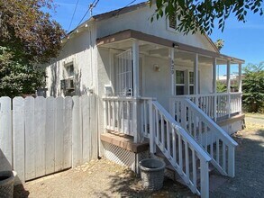 620 1st St in Brentwood, CA - Building Photo - Building Photo