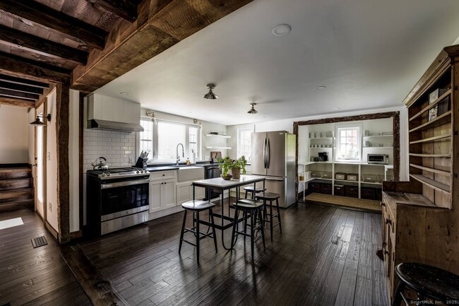 740 Little City Rd in Haddam, CT - Building Photo - Building Photo