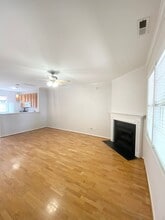 330 Commons Dr in Holly Springs, NC - Building Photo - Building Photo