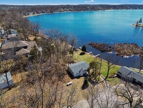 5884 Rays Dr in Onsted, MI - Building Photo - Building Photo