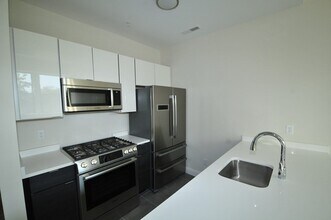 1022 Hancock St in Quincy, MA - Building Photo - Building Photo