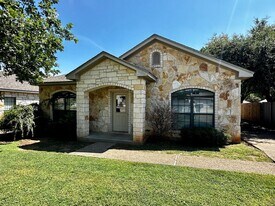 2526 S 3rd St in Waco, TX - Building Photo