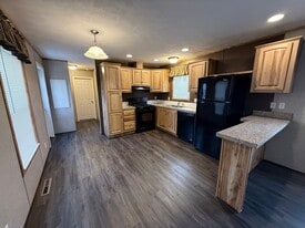 13 Main St in Browns Mills, NJ - Building Photo