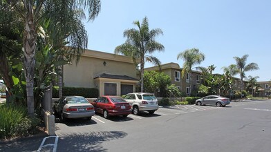 Stonemark at Avocado in El Cajon, CA - Foto de edificio - Building Photo