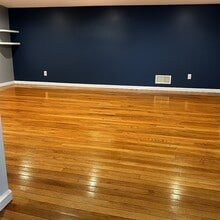 7501 Hana Rd in Edison, NJ - Foto de edificio - Building Photo