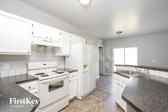 5180 Prime Terrace in North Port, FL - Building Photo - Building Photo