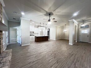 11608 NW 104th St in Yukon, OK - Building Photo - Building Photo