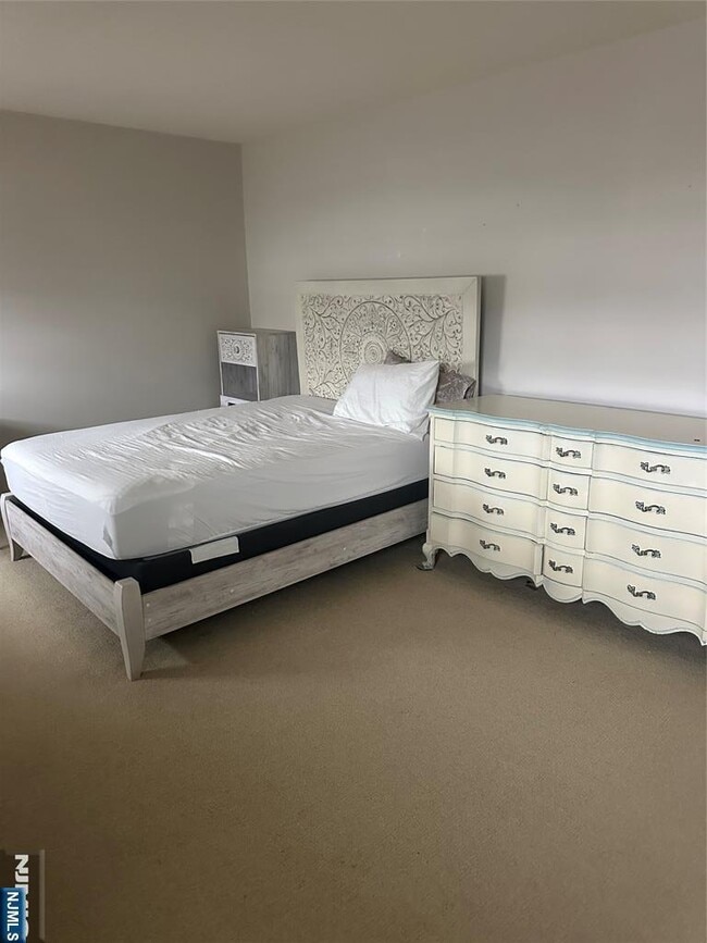 15 Cottage St in Midland Park, NJ - Building Photo - Building Photo