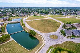 Village of Ponderosa in West Des Moines, IA - Building Photo - Building Photo