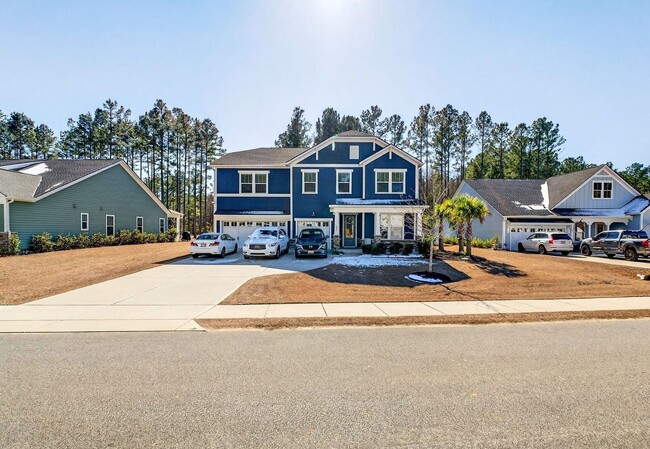 215 Quimby Hill Dr in Huger, SC - Building Photo - Building Photo