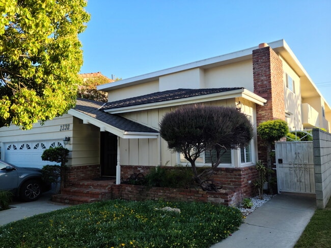 1132 16th St, Unit 5
