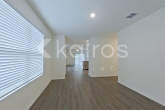 32153 Katelin Cir in Leesburg, FL - Building Photo - Building Photo