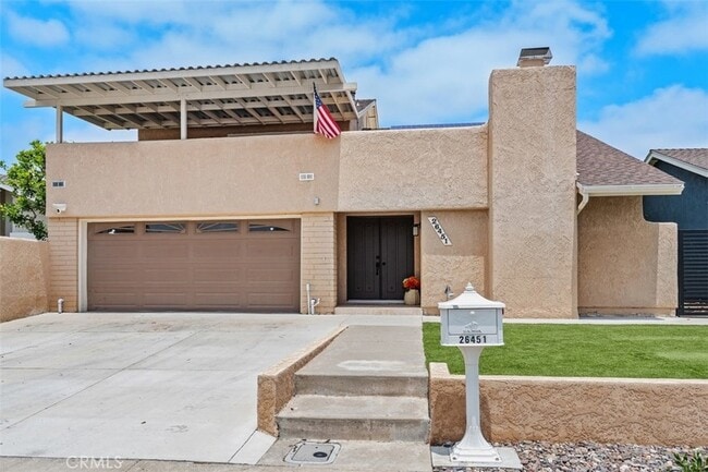 property at 26451 Vía Juanita