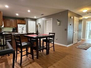 128 Meridian St in Groton, CT - Building Photo - Building Photo