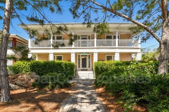 Nelson Apartment in St. Petersburg, FL - Building Photo - Building Photo