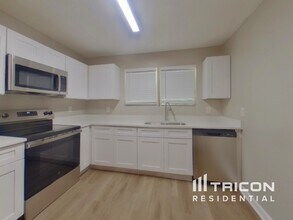 1443 Steam Engine Way NE in Conyers, GA - Building Photo - Building Photo