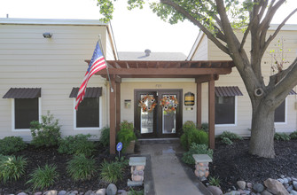 RIVERBEND in Arlington, TX - Foto de edificio - Building Photo