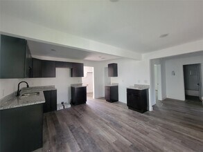 3024 N Crump St, Unit 601 in Fort Worth, TX - Building Photo - Building Photo