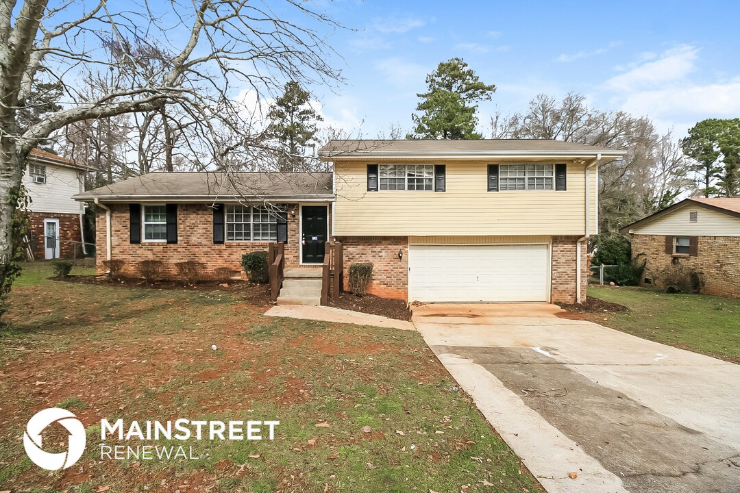 2982 Botany Dr in Jonesboro, GA - Building Photo