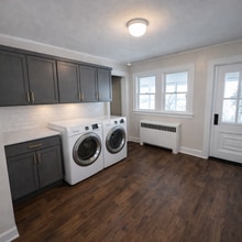 1128 Ridge Rd in Webster, NY - Foto de edificio - Building Photo